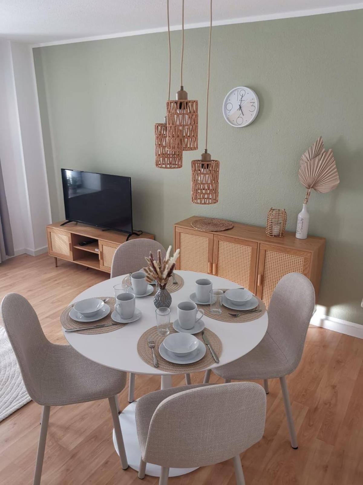 City-Apartment Mit Parkplatz & Fahrradraum! Nur 300M Zum Stadthafen Schwerin  Eksteriør bilde