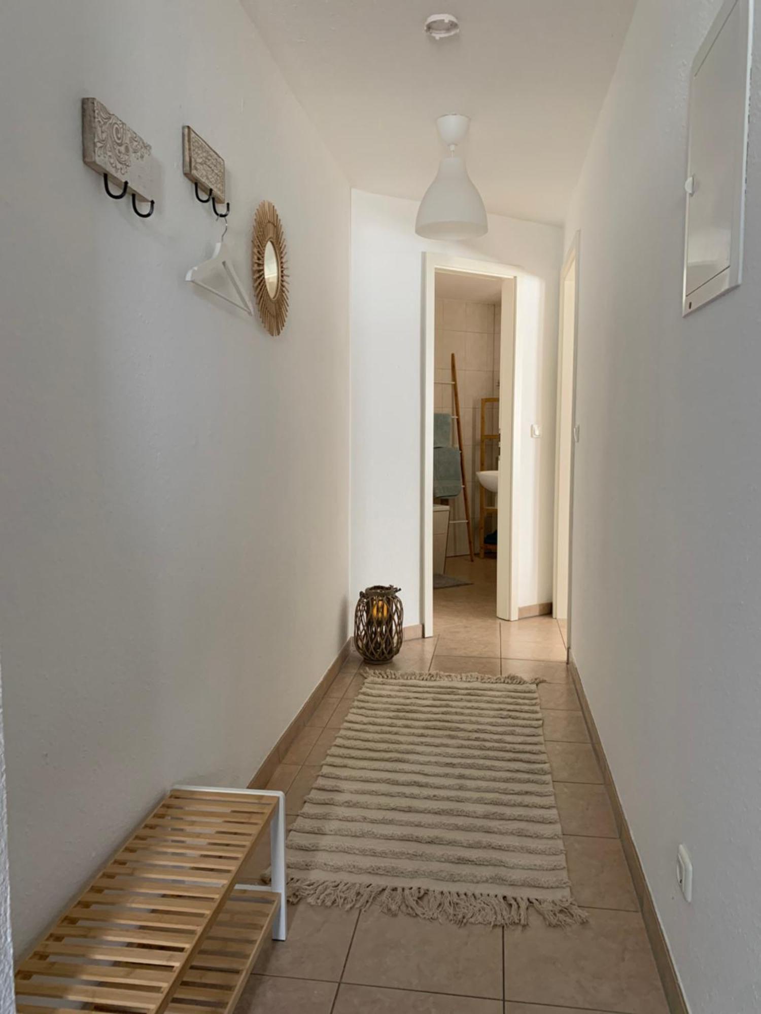 City-Apartment Mit Parkplatz & Fahrradraum! Nur 300M Zum Stadthafen Schwerin  Eksteriør bilde